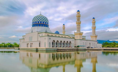 留学性价比之王 马来西亚留学有什么优势