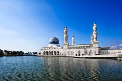 疯了吗?去马来西亚留学!